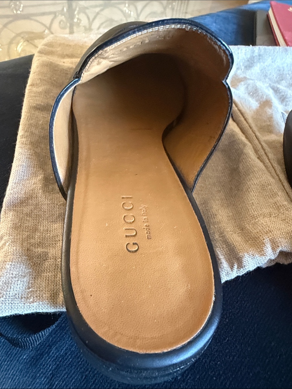 Gucci Black Leather loafers/slip ons size 41 - Picture 4 of 9